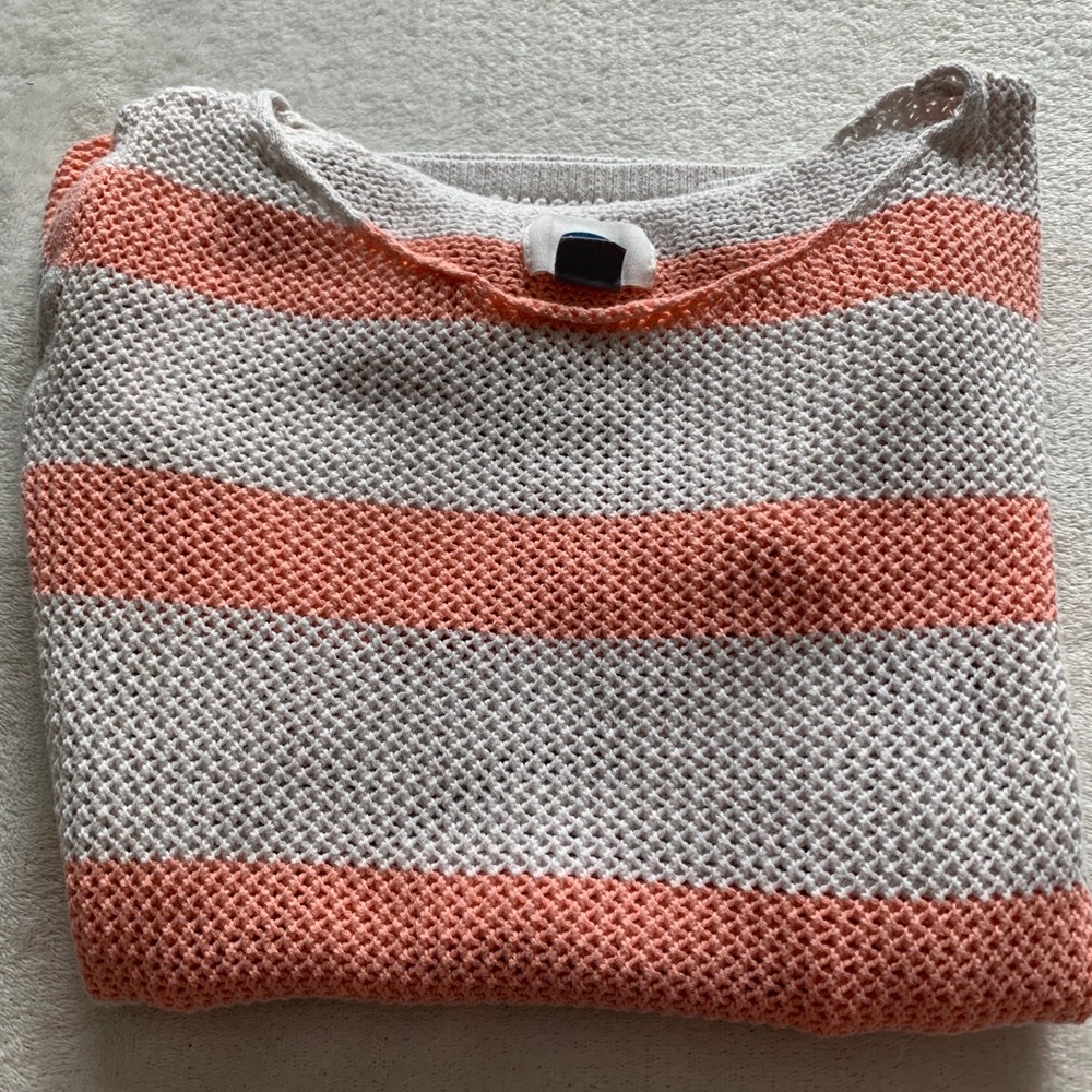 Pink/white old navy sweater